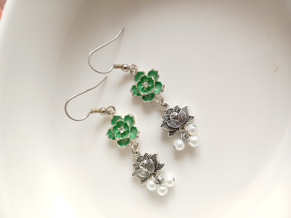 Flowerish earrings
