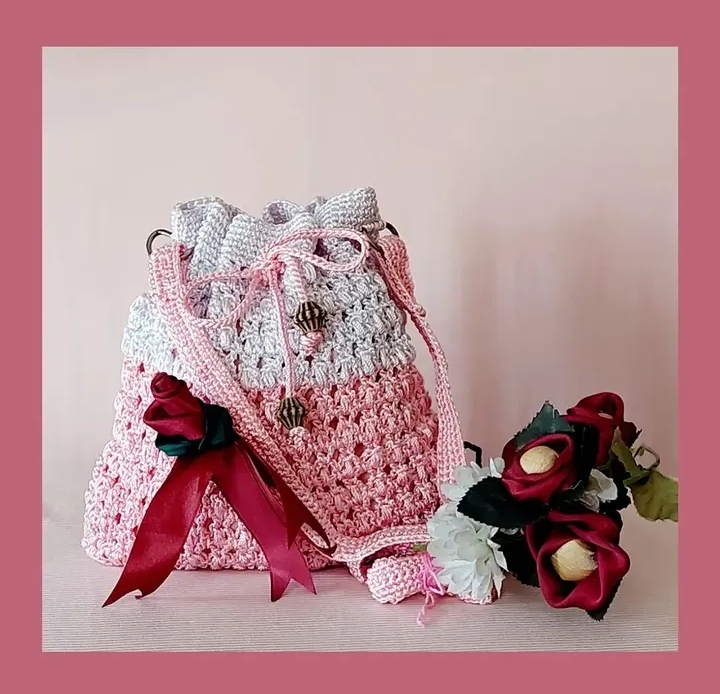 Crochet drawstring bag