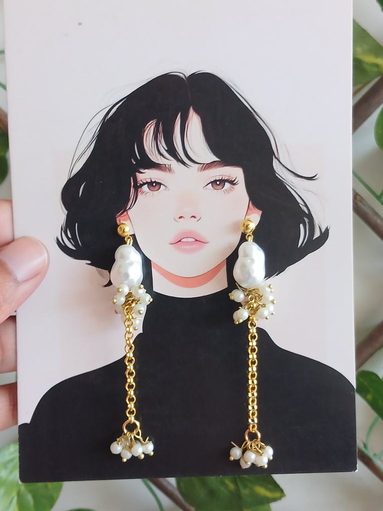 Traditional earrings