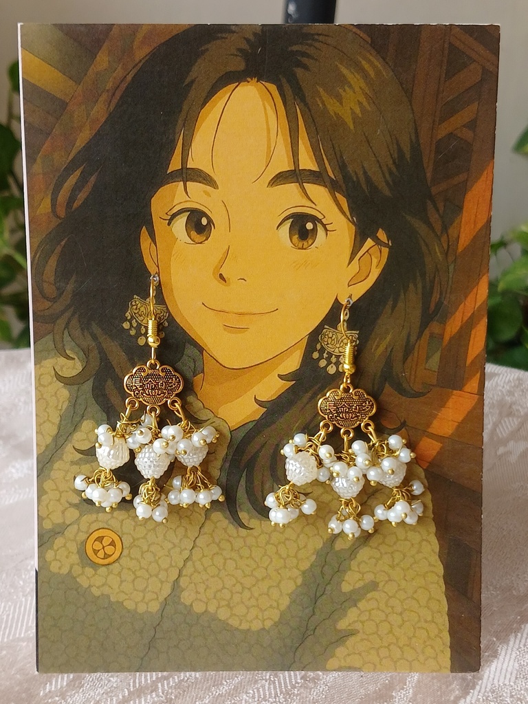 Traditional earrings