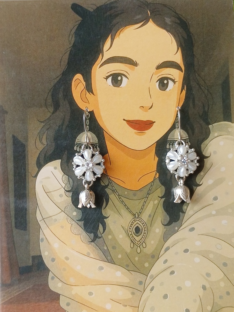Trendy earrings