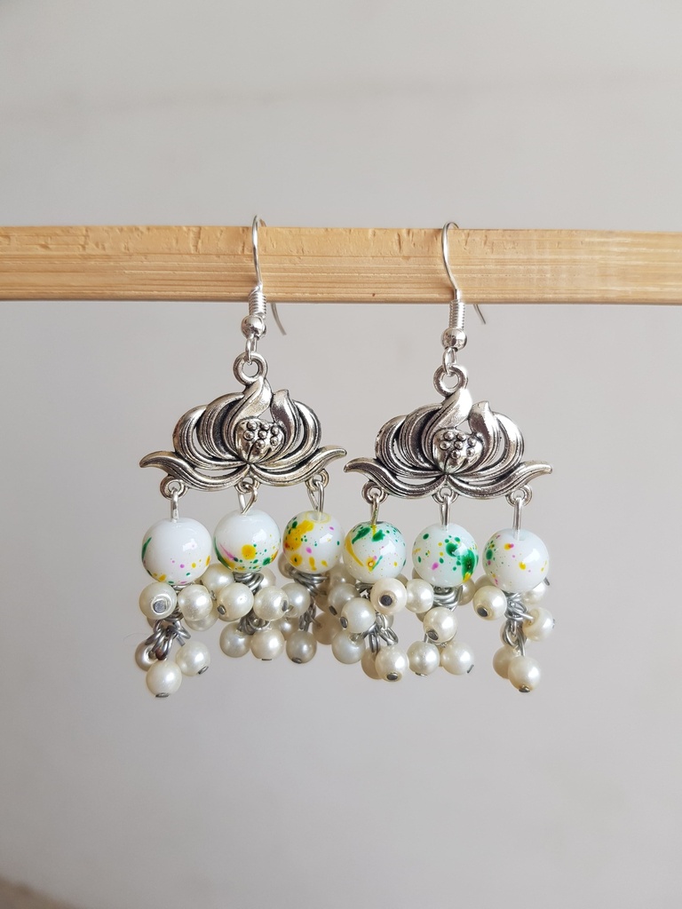 Traditional earrings