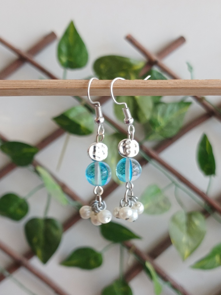Trendy earrings