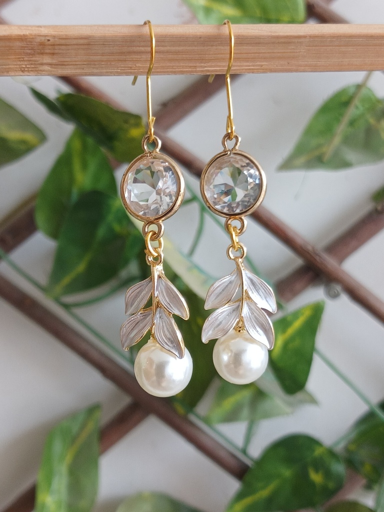 Traditional earrings