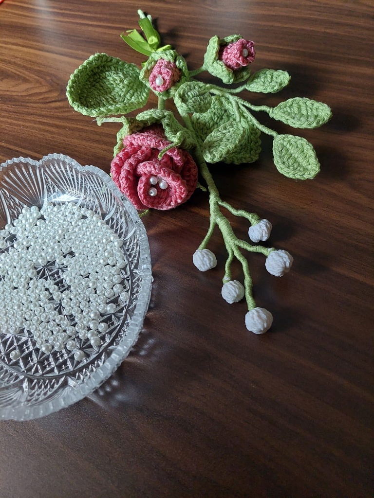 Crochet rose sticks