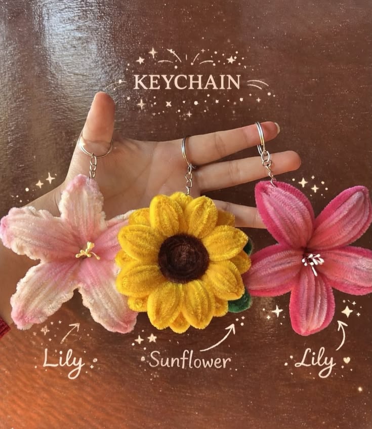 beautiful and elegent pipe cleaner flower keychain