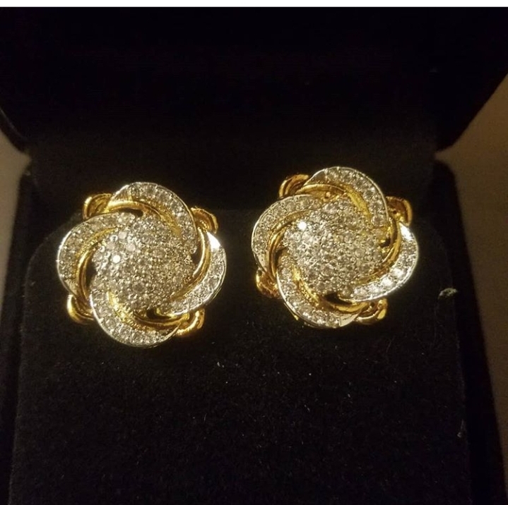 Earings