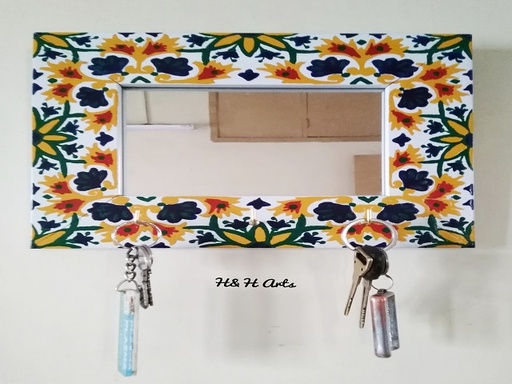 [PK1048-GN-GEN-010230] Hand Painted Mirror Keys Holder