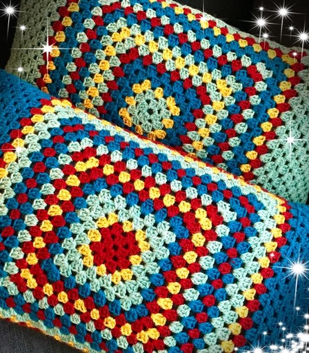 [PK1894-GN-GEN-010473] Cushions