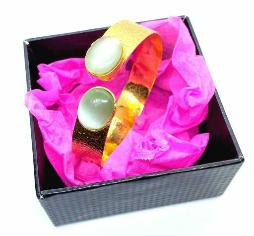 [PK2838-JW-BNG-011912] One Dot Bangle