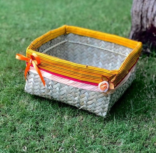 [PK3000-HM-BKT-012151] Hand knotted Basket