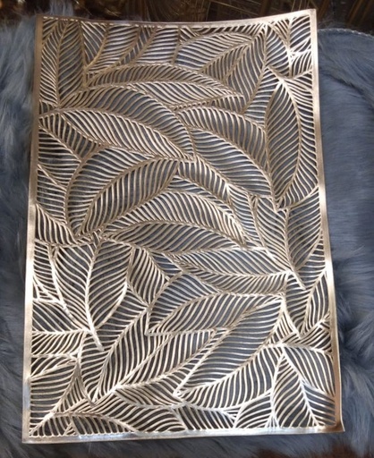 [PK4383-GN-GEN-014201] Laser cut place mats