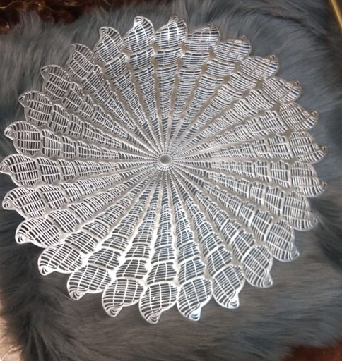 [PK4383-GN-GEN-014207] Laser cut place mats