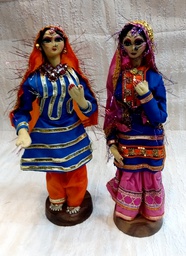 [PK0130-GN-GEN-014961] Traditional Pakistani dolls