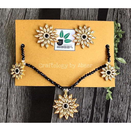 [PK3312-GN-GEN-015360] Black Beauty Choker Set with Earrings