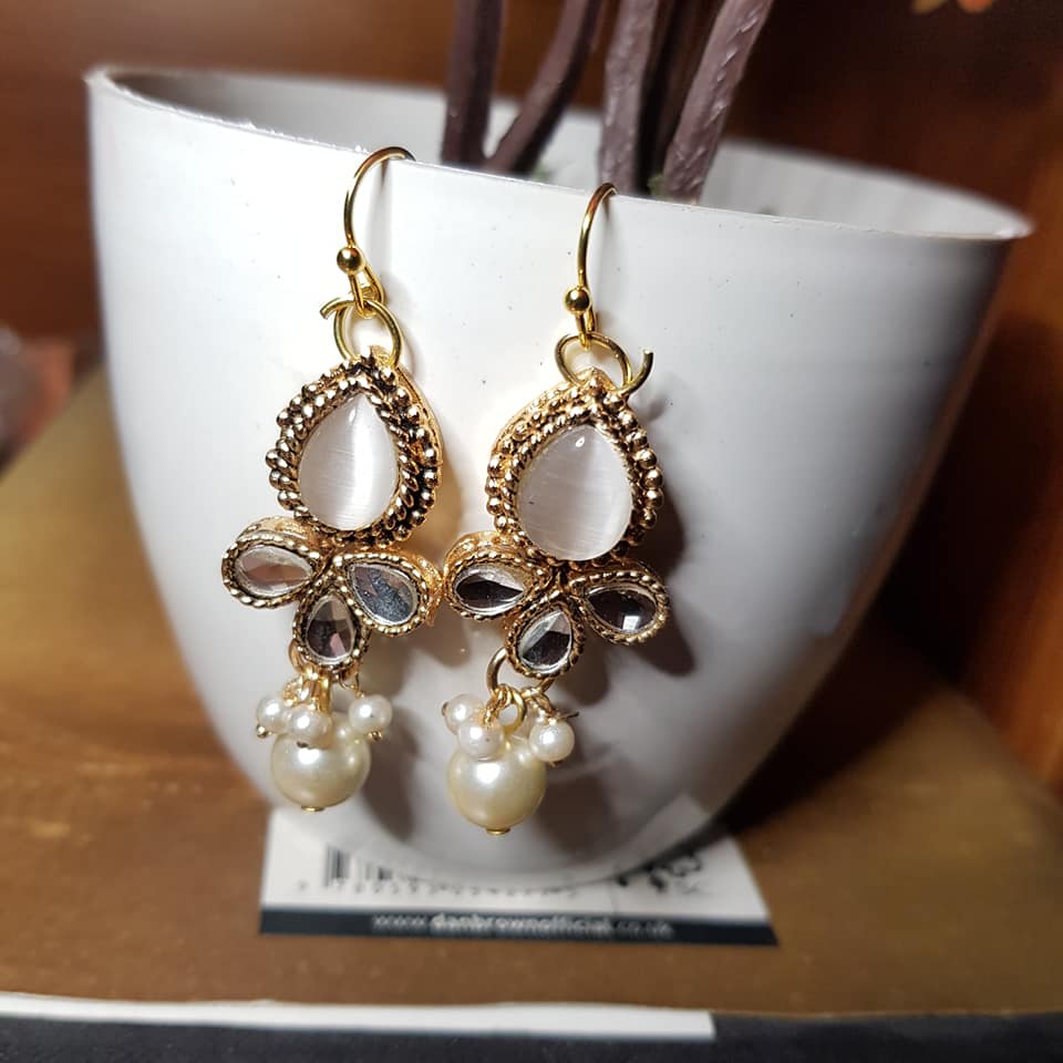 Traditional earrings