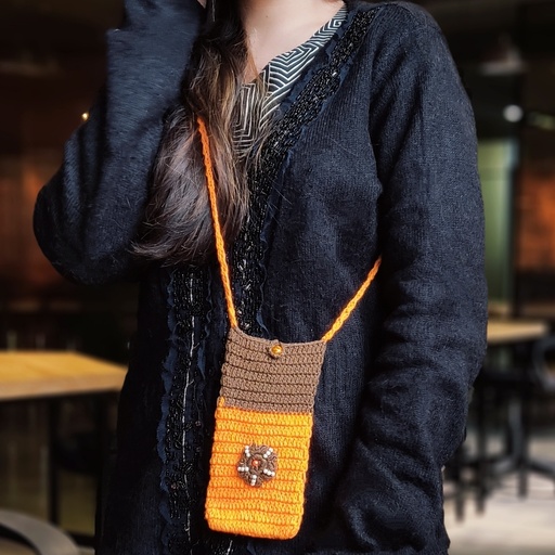 [PK6156-BG-SHO-017328] Crochet Mobile Pouch in