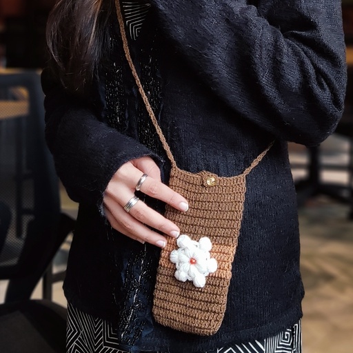 [PK6156-BG-SHO-017329] Crochet Mobile Pouch in Brown & White Color