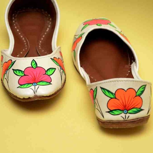  Hand Painted Truck Art Design khussa