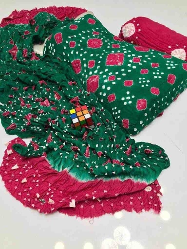 [PK7775-CW-UNS-024101] Linen Chunnri Suit (3-Piece)