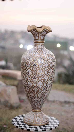 [PK0038-CF-CAM-025025] Camel Skin Vase