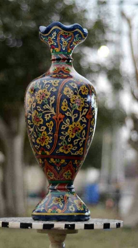 [PK0038-CF-CAM-025029] Camel Skin Vase