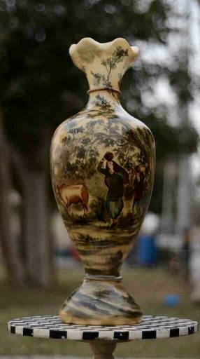 [PK0038-CF-CAM-025033] Camel Skin Vase