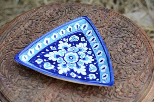 [PK0363-HM-TRY-026013] Blue Pottery Triangular Dish