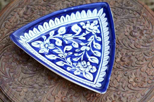 [PK0363-HM-TRY-026015] Blue Pottery Triangular Dish