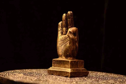 [PK0094-AR-SCU-028063] Ok Gesture Finger Hand Statue Sculpture Fiber Statues Decor.