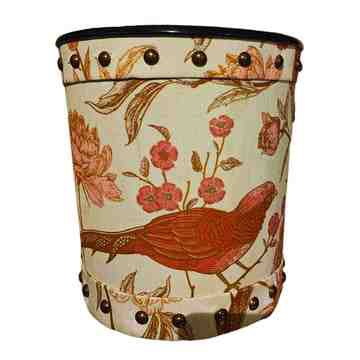 [PK8389-HM-BED-028444] Pink and White Floral Bird Dustbin