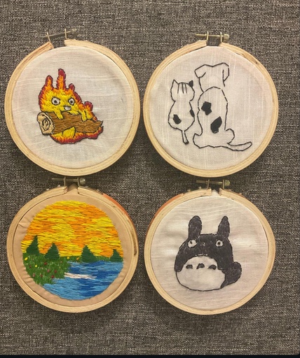 [PK9192-AR-ACR-029650] Custom Hand embroidered frame