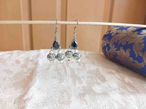 Traditional earrings 