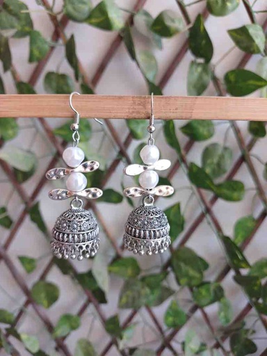 Traditional earrings 