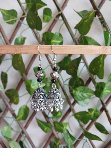 Traditional earrings 