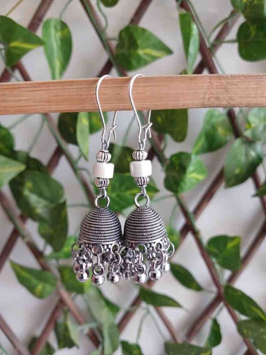 Traditional earrings 