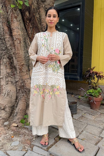 [30-k-25] Beige Applique Kurta