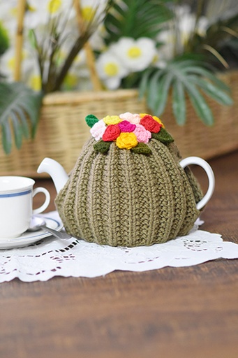 [10-kn-20] Flower Tea Cozy - Dry Green