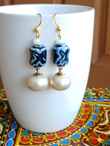 TRENDY EARRINGS