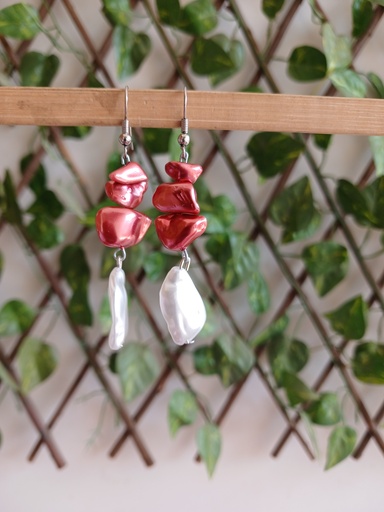 TRENDY EARRINGS