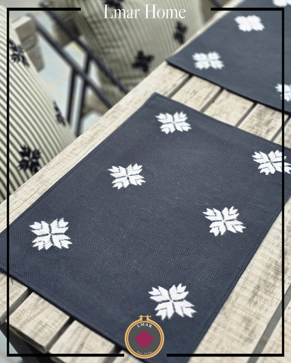 [LMAR-Tab-H106] Table Mats - H106