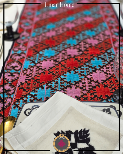 [LMAR-TAB-0008] TABLE RUNNER - 0008