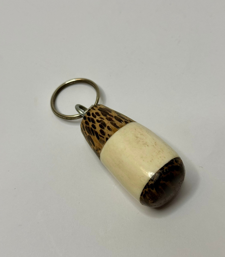 [nan] Handmade Wooden Holder With Figurines