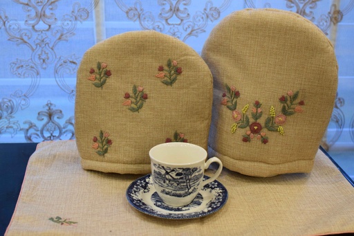 [VC-EG-TC-24] TC-24 Beige Jute Tea Cozies and Tray Mats Set