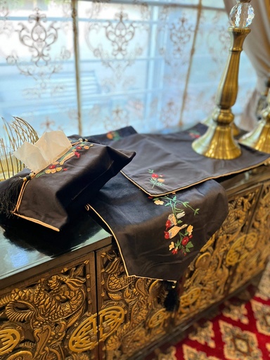 [VC-EG-DS-16] DS-16 Black Velvet Dining Set