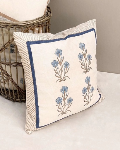 [VC-CALC-126] Four Flowers | Charbagh Cushion Cover