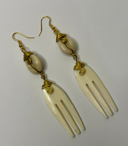 [VC-NUQ-222] African Fork Shaped Bone, Brass & Shell Earrings
