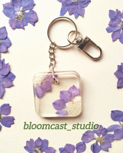 Purple Petal & Pearl Floral Keychain