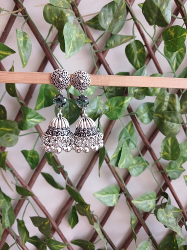 Traditional earrings