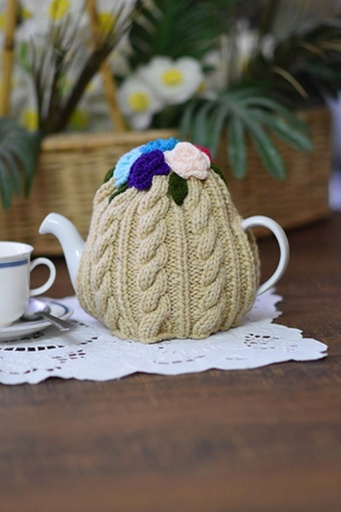 [10.TC.25] Flower Tea Cozy - Light Beige